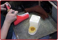 Приклейка кожи